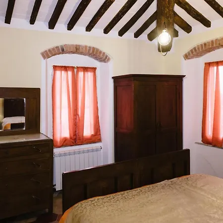 Alchimista Bb Borgo Marciano Bed & Breakfast *