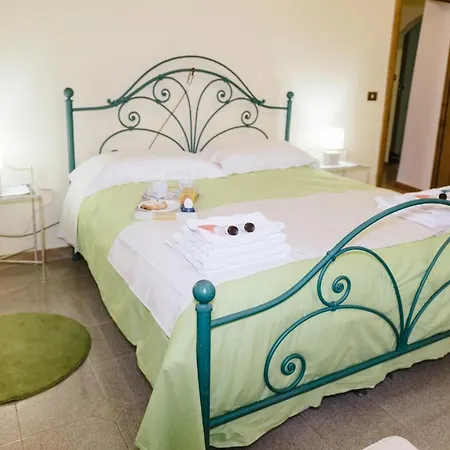 Bed & Breakfast Alchimista Bb Borgo Marciano 3*