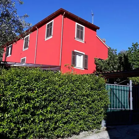Alchimista Bb Borgo Marciano 3* Кастельнуово-ди-Магра