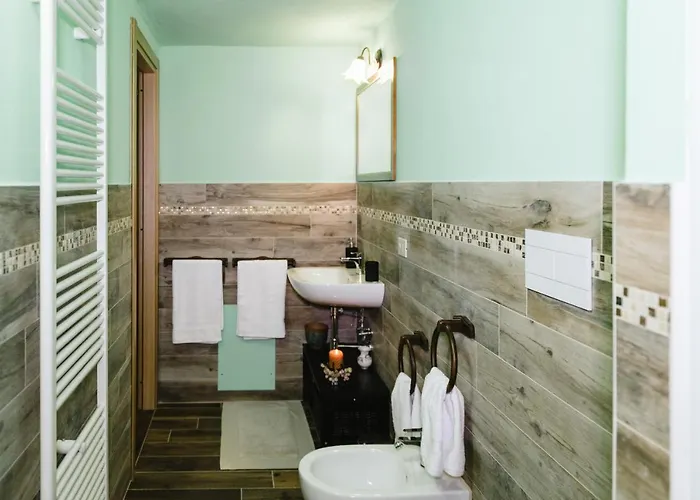 فندق مبيت وإفطار Alchimista Bb Borgo Marciano كاستيلنوفو ماغرا